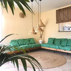 https://la-casita-costa-adeje-tenerife-38679.adeje-hotels.com